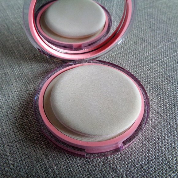 🎁 CoverGirl Clean Fresh Healthy Look Pressed Powder Translucent 100 free-add-on - Picture 7 of 7